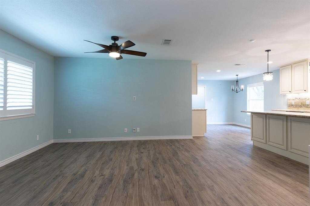 4609 Madella St - Photo 3 of 15