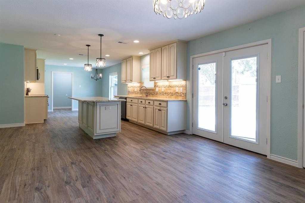 4609 Madella St - Photo 5 of 15