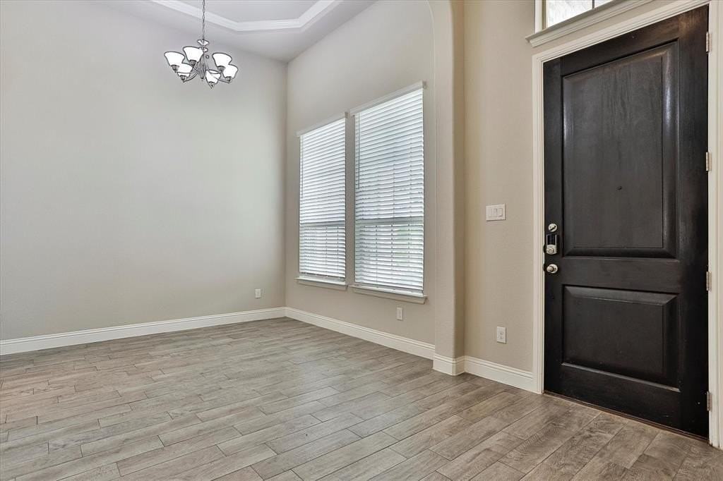 253 Gill Point Ln - Photo 6 of 40