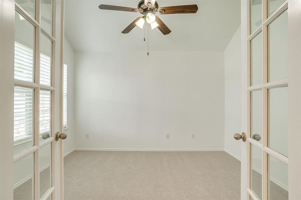 15712 Landing Creek Ln - Photo 5 of 20