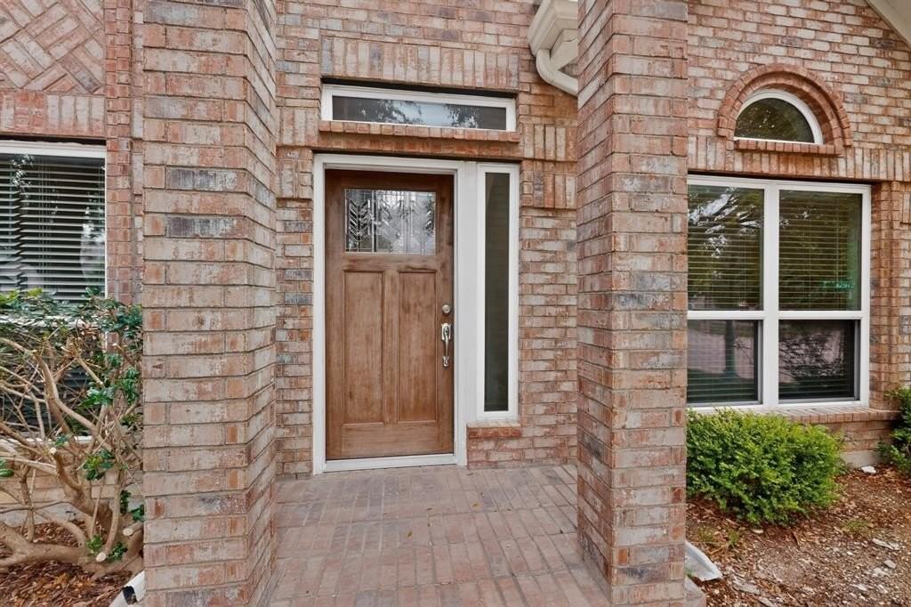 7807 Kristina Dr - Photo 3 of 33