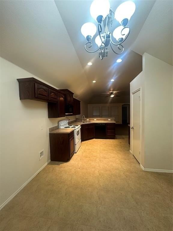 1213 Gardenia Ln - Photo 4 of 15