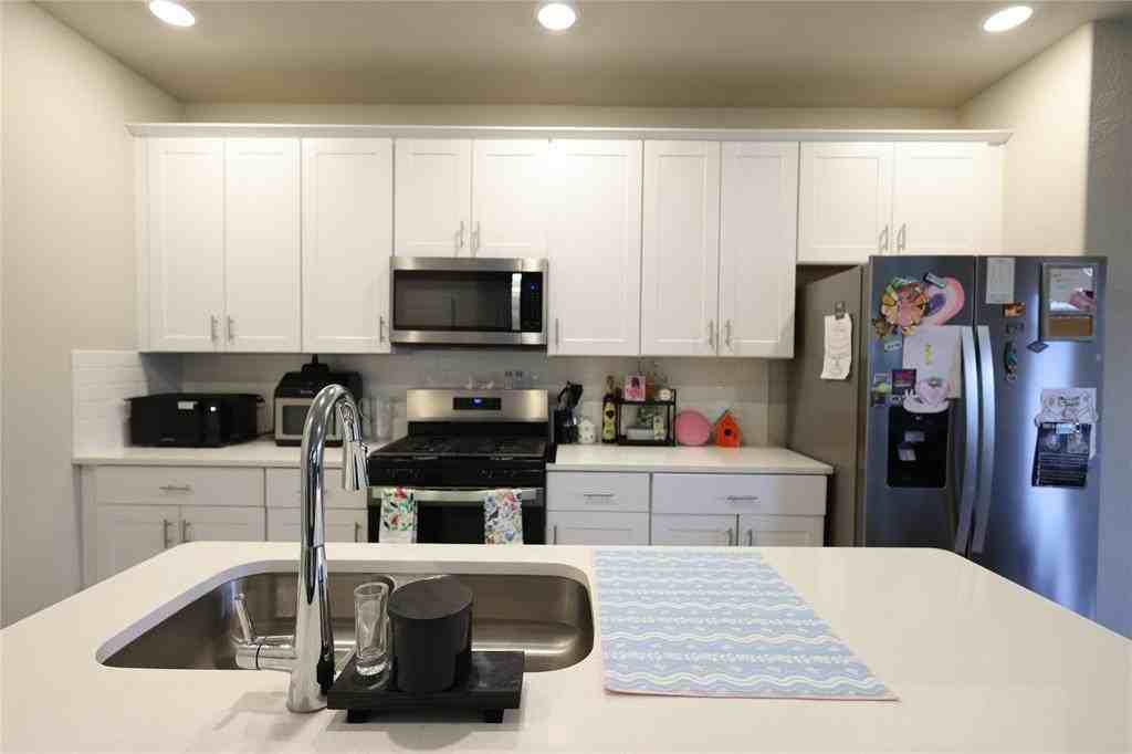 3815 Cisco Dr - Photo 6 of 22