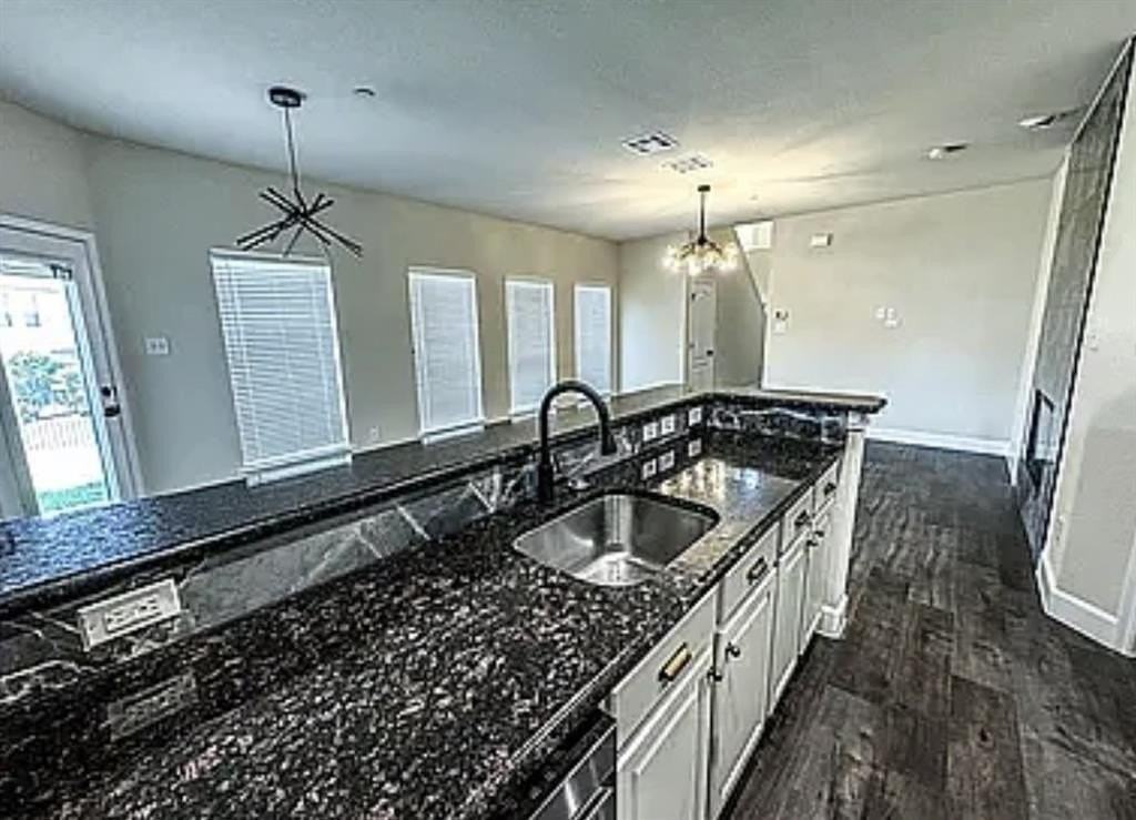 6712 Pistoia Dr - Photo 7 of 38