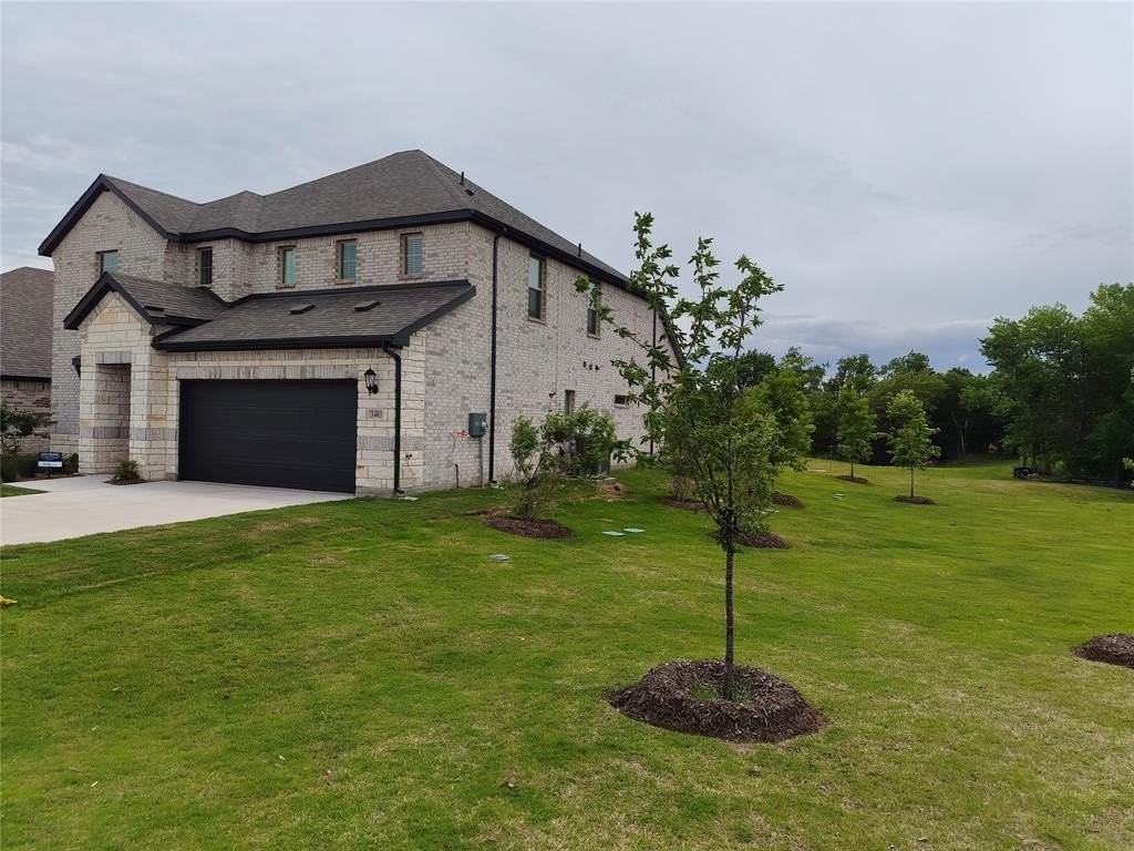 3403 Copperwood Dr - Photo 2 of 40
