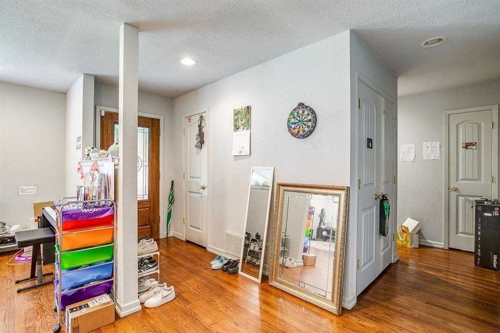 3704 Jeanette Dr - Photo 6 of 31