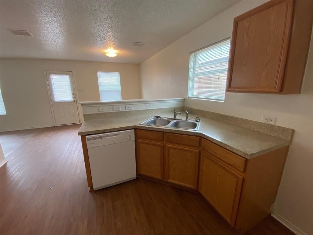 5008 Waterford Dr - Photo 7 of 25