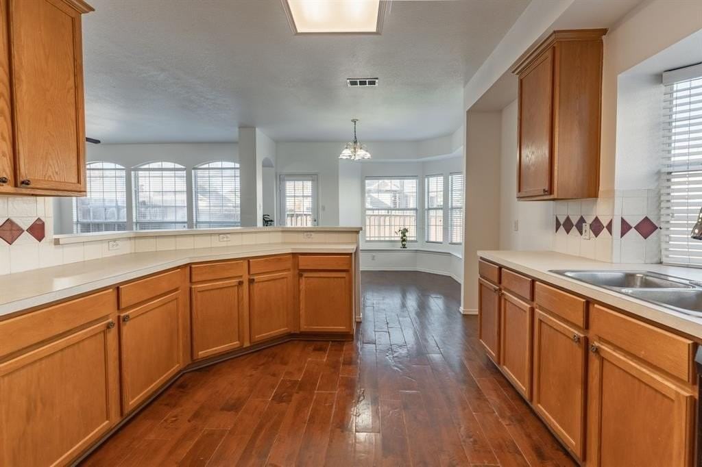 5021 Goldenrod Dr - Photo 6 of 29