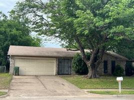 featured image of 1003 Waverly Dr