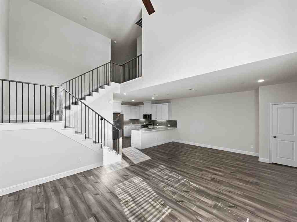 8876 Samara St - Photo 6 of 28