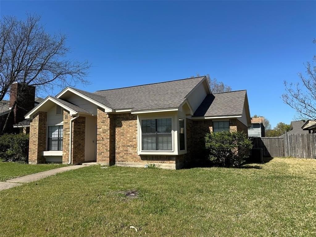 7605 Cornell Dr - Photo 6 of 18
