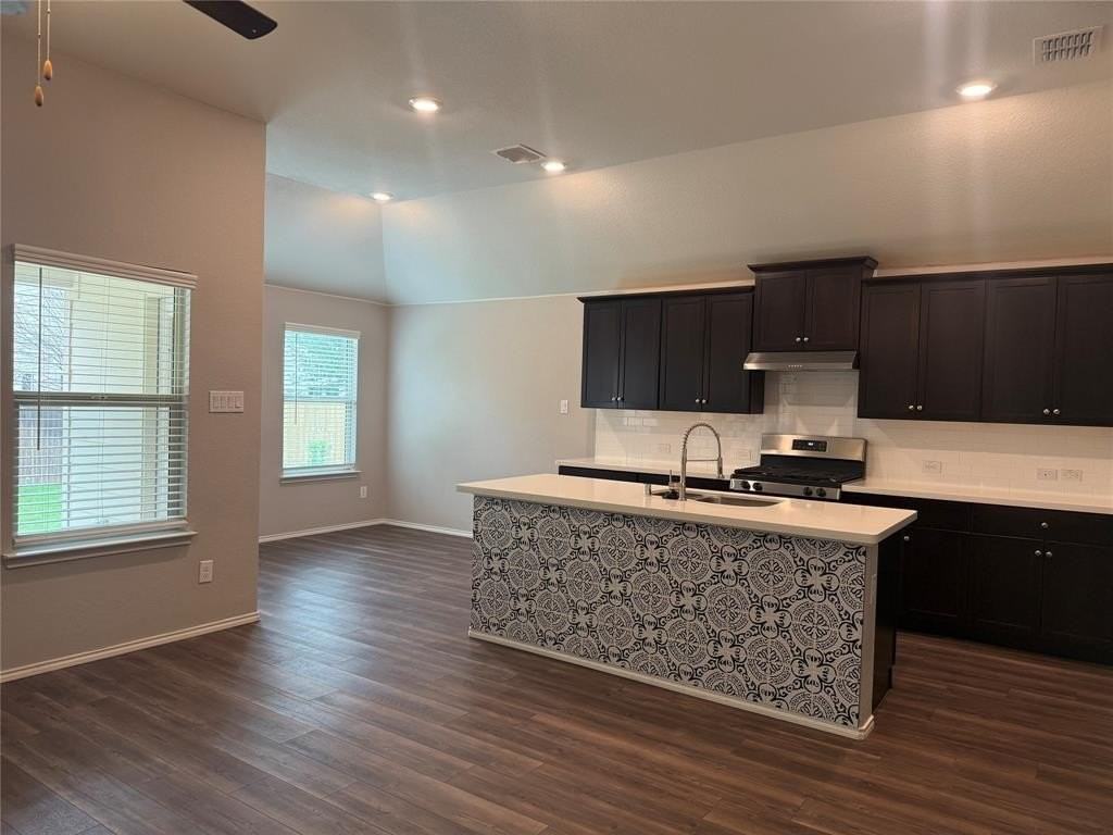 1004 Rising Moon Dr - Photo 4 of 13