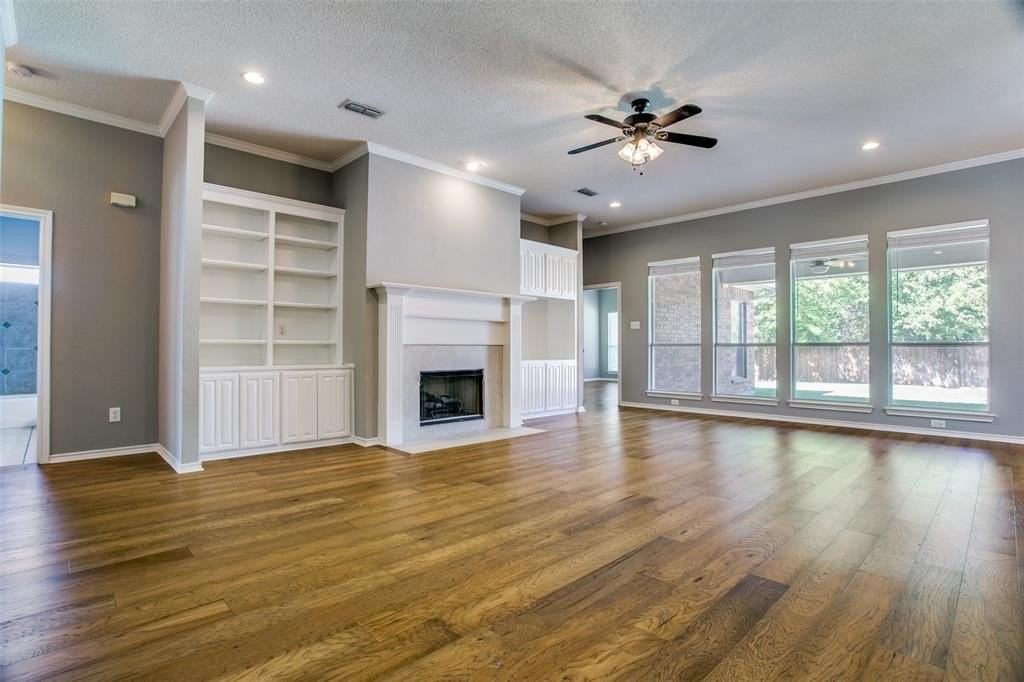 7120 Axis Ct - Photo 7 of 25