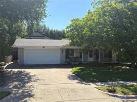 12404 Sunland St - Photo 1 of 1
