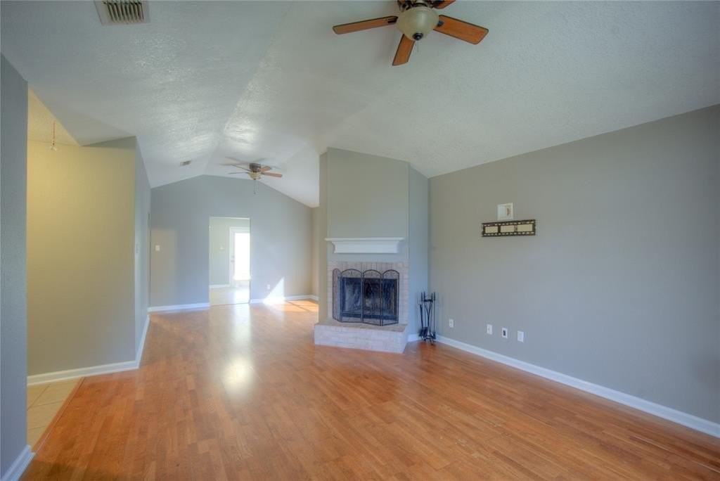 5733 Vandalia Trl - Photo 2 of 21