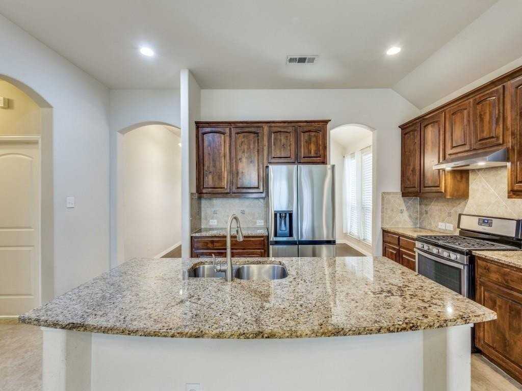 2712 Cole Castle Dr - Photo 6 of 12