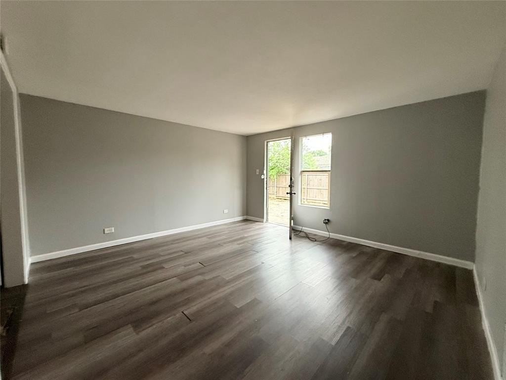 601 Francine Dr #B - Photo 3 of 7