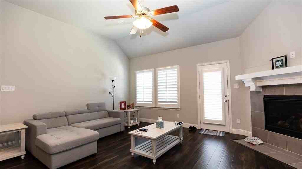 761 Gray Wolf Dr - Photo 3 of 24