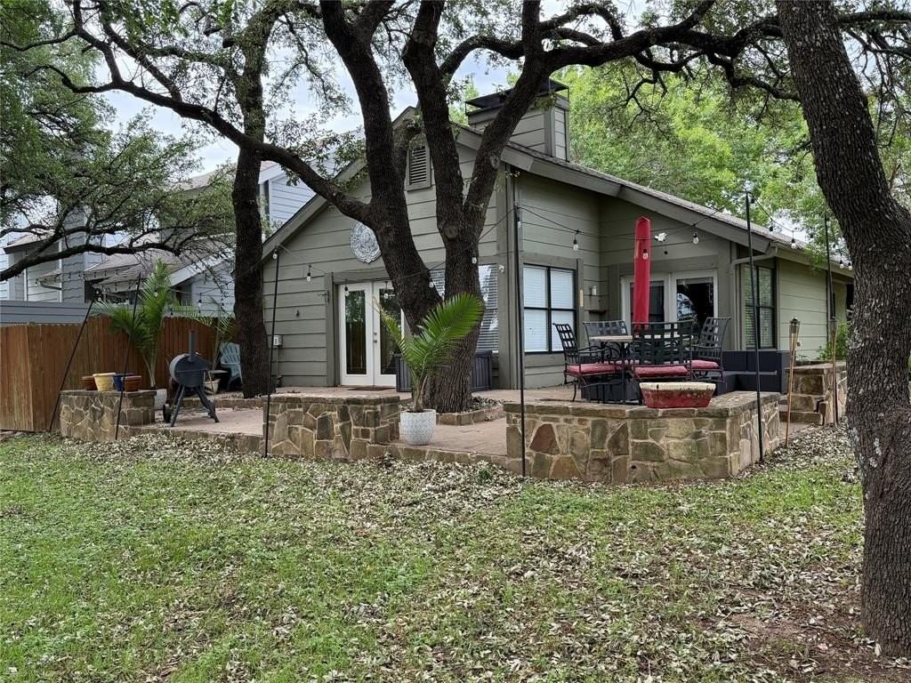 9340 Mountain Lake Cir - Photo 4 of 37