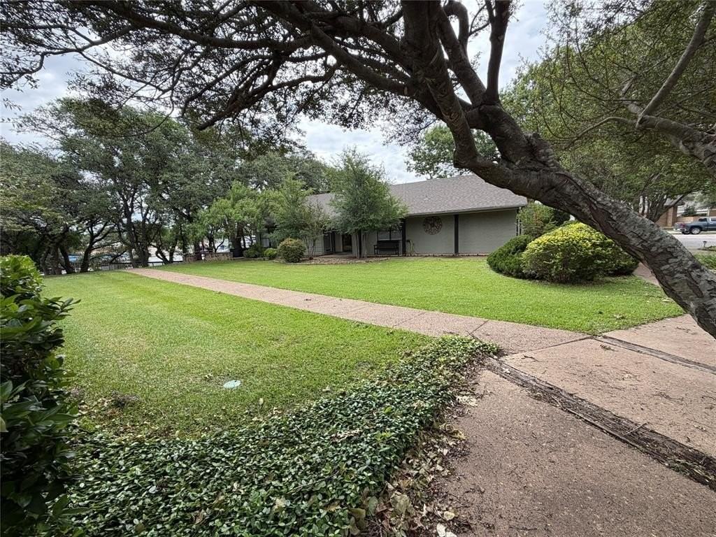 9340 Mountain Lake Cir - Photo 7 of 37