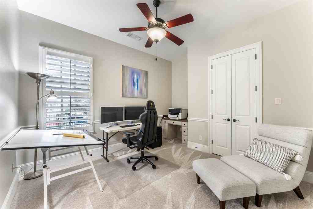 4001 Arches Ln - Photo 7 of 40