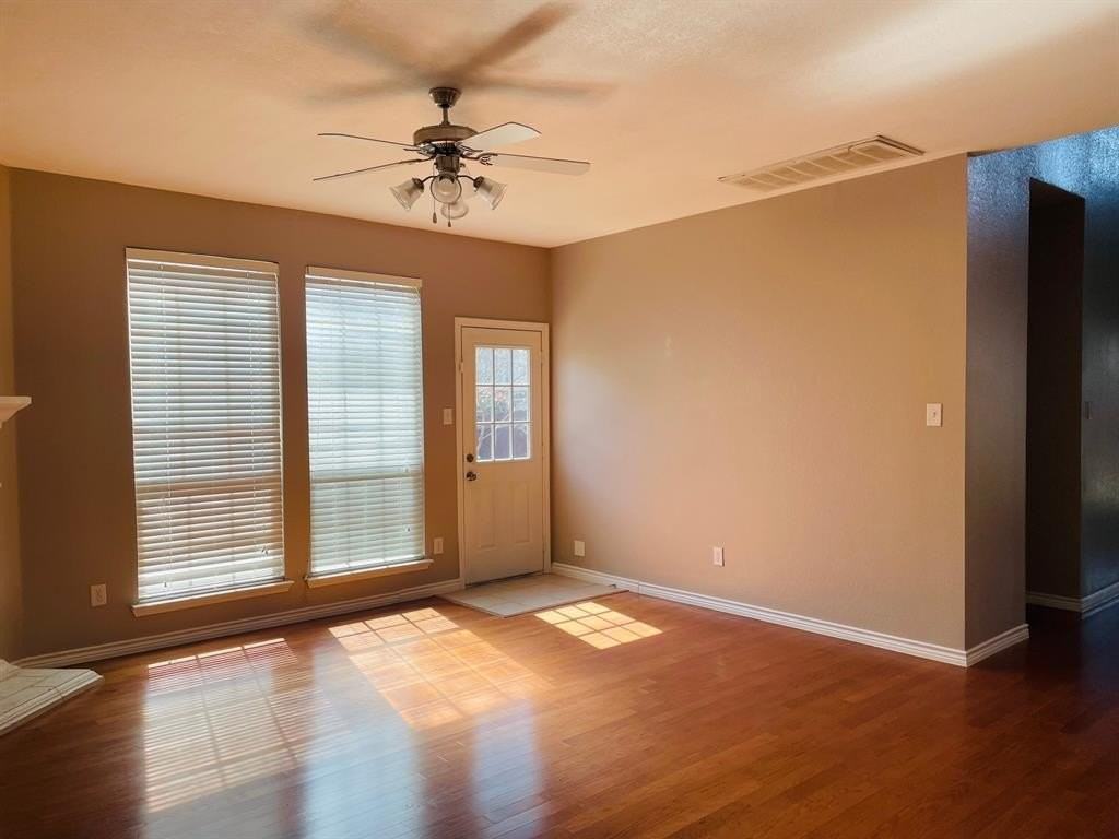 5936 Chisholm Trl - Photo 6 of 29