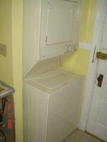 1242 Beacon St - Photo 4 of 7