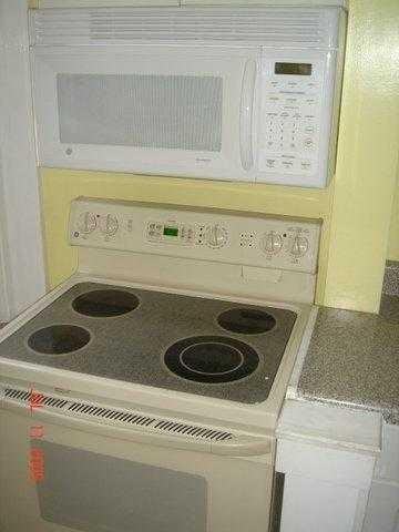 1242 Beacon St - Photo 5 of 7