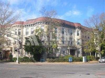 1242 Beacon St - Photo 7 of 7