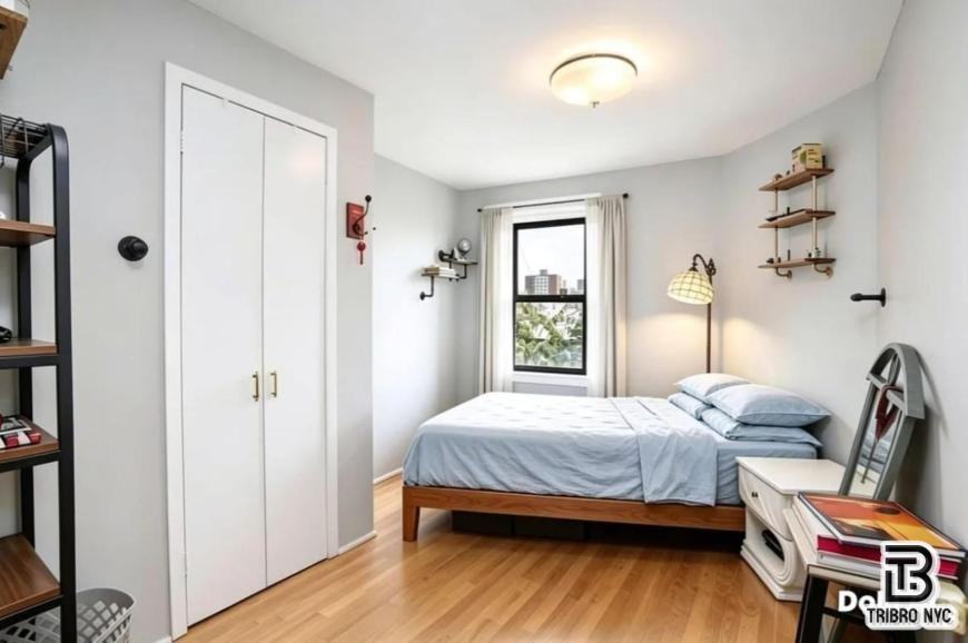 626 Willoughby Ave - Photo 2 of 6