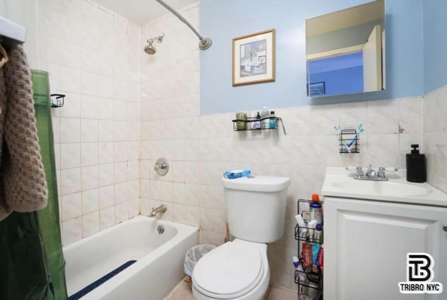 626 Willoughby Ave - Photo 6 of 6