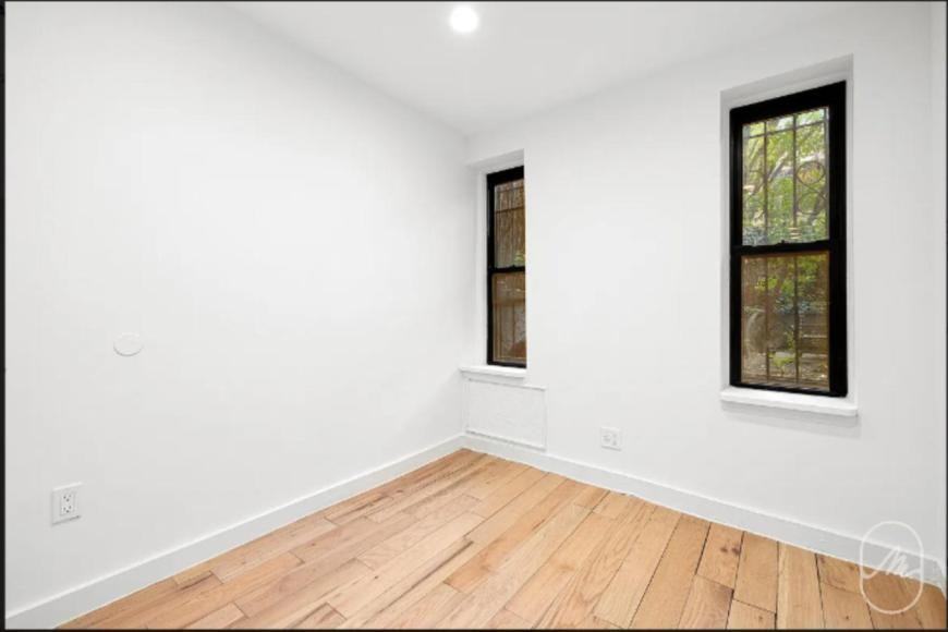 348 W 21st St - Photo 5 of 9
