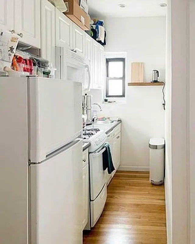 166 Suffolk St - Photo 4 of 5