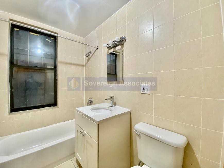 63 Hamilton Ter - Photo 7 of 8