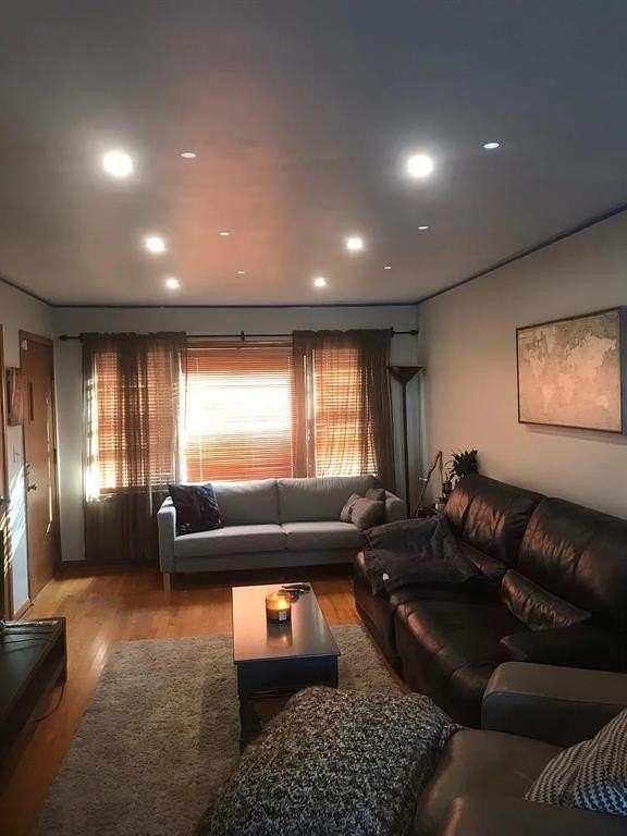 1505 Huntington Way - Photo 5 of 13