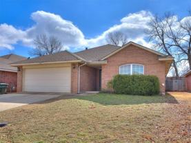 212 Cambridge Dr - Photo 1 of 1