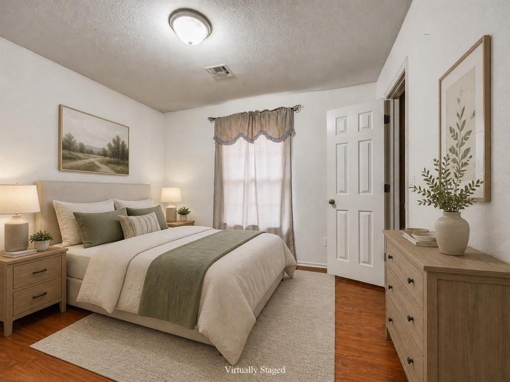 212 Cambridge Dr - Photo 6 of 9