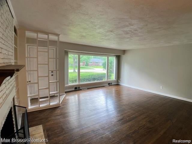 27422 Lexington Pkwy - Photo 4 of 14