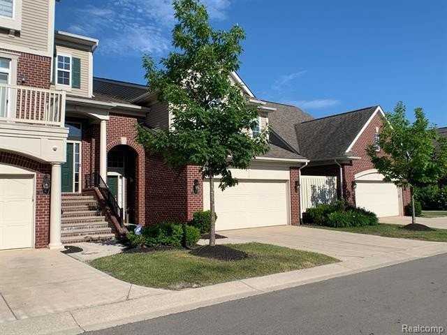 6603 Berry Creek Ln - Photo 4 of 33