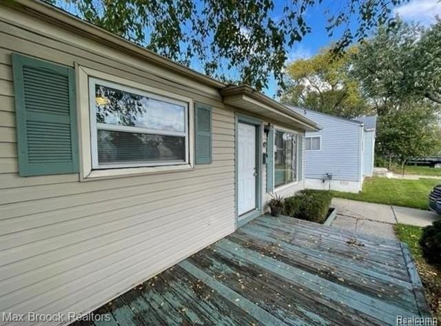 47 E Barrett Ave - Photo 3 of 14