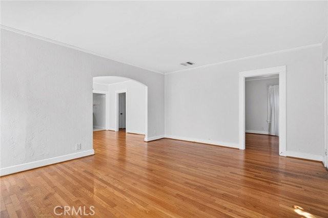 1145 N Genesee Ave - Photo 2 of 8