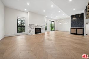 featured image of 652 Huntley Dr #103