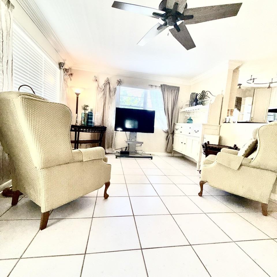 137 Farnham F #137 - Photo 6 of 50