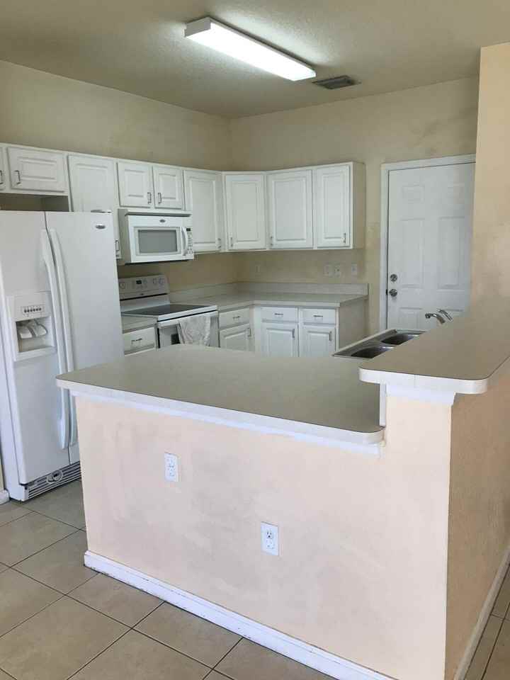 4234 Emerald Vis - Photo 5 of 24