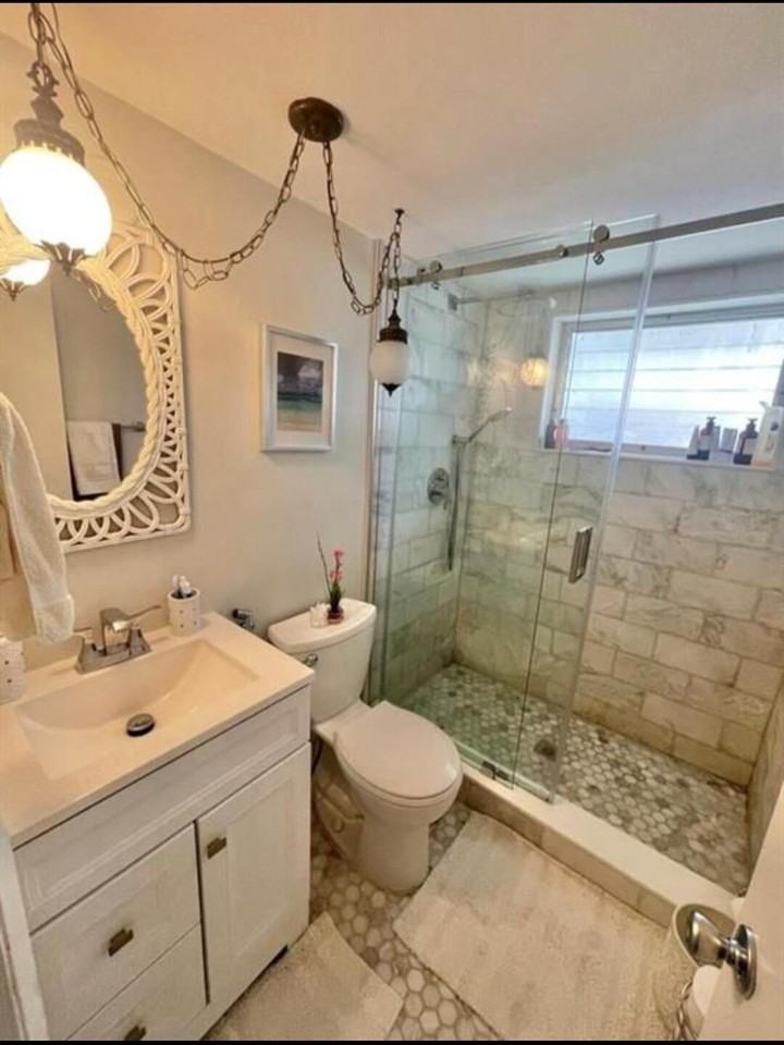 1920 Ne 51st Ct #101 - Photo 7 of 16