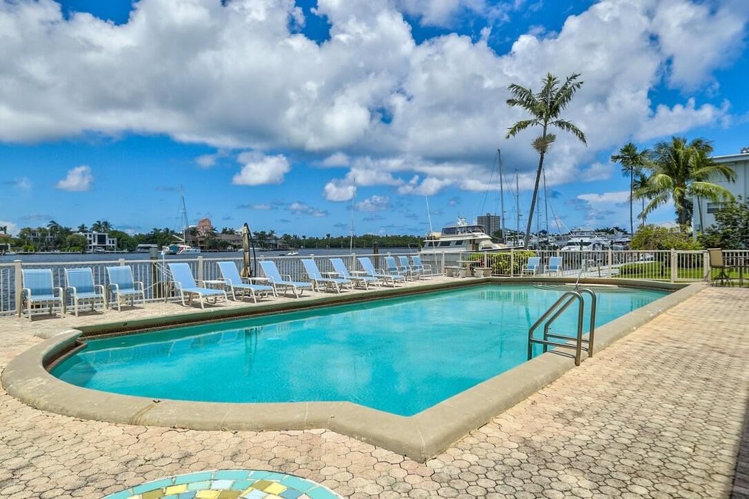2727 Yacht Club Blvd #2A - Photo 5 of 50