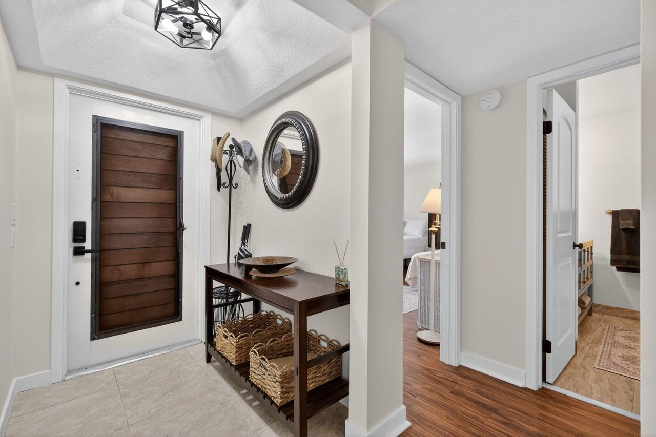 368 Brackenwood Cir - Photo 4 of 40