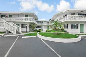 featured image of 2004 Lake Osborne Dr #4
