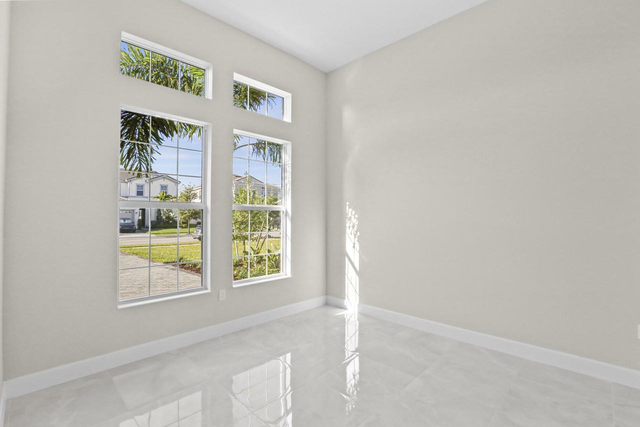 14823 Wildwood Cir - Photo 7 of 50