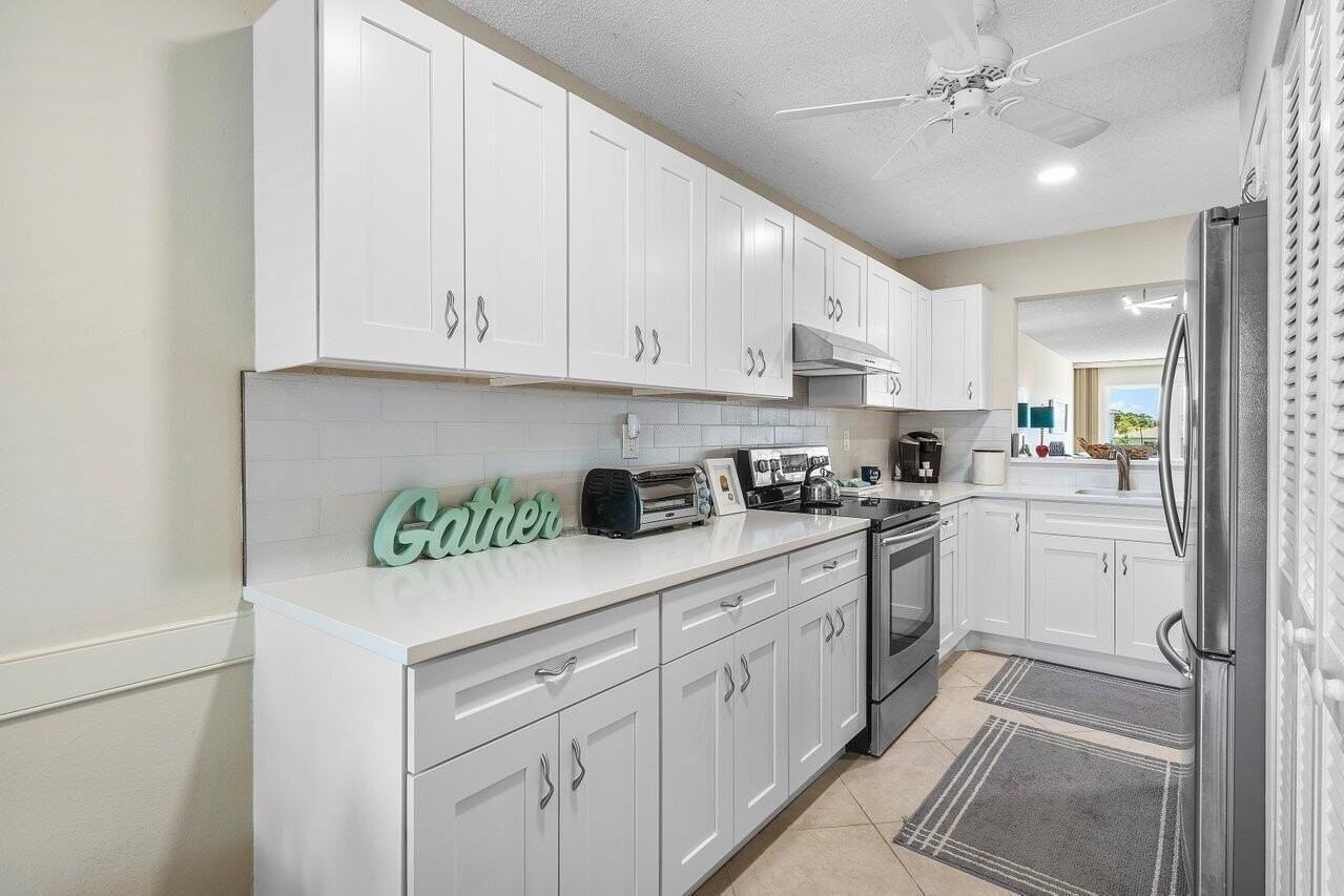 5850 Sugar Palm Ct - Photo 4 of 29